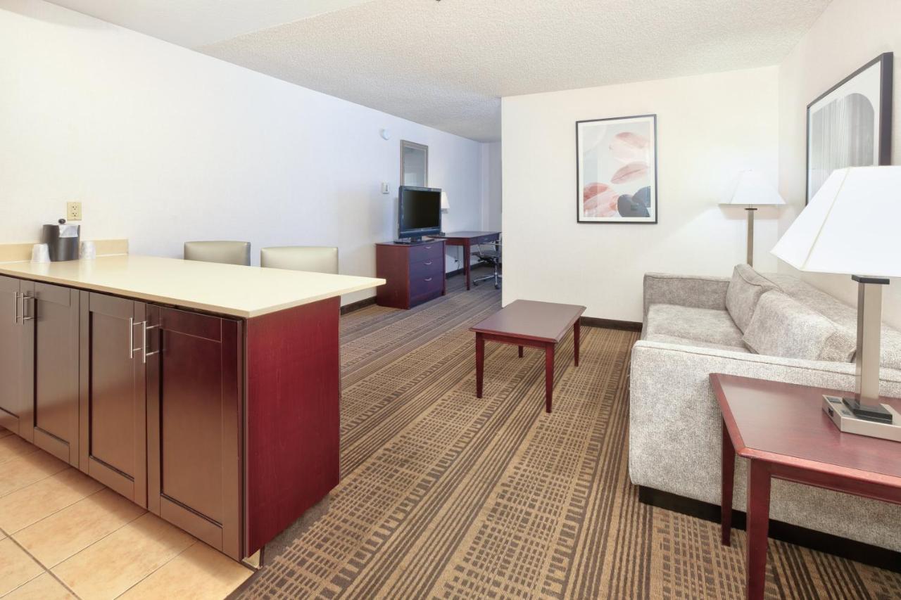 Holiday Inn & Suites Santa Maria By Ihg Εξωτερικό φωτογραφία