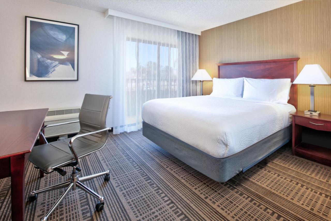 Holiday Inn & Suites Santa Maria By Ihg Εξωτερικό φωτογραφία