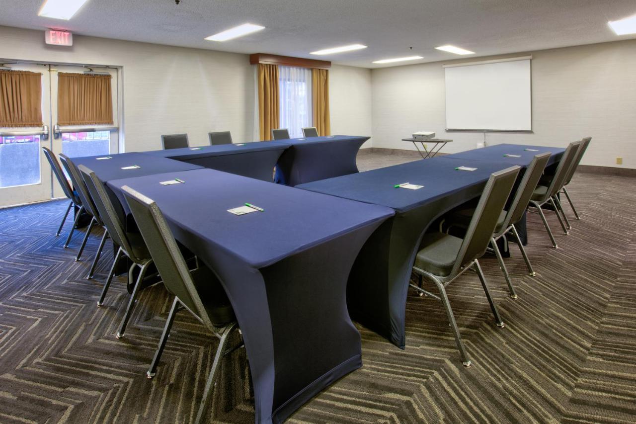 Holiday Inn & Suites Santa Maria By Ihg Εξωτερικό φωτογραφία