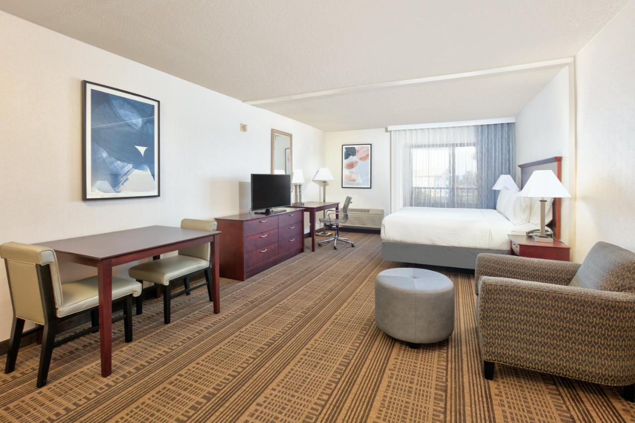 Holiday Inn & Suites Santa Maria By Ihg Εξωτερικό φωτογραφία